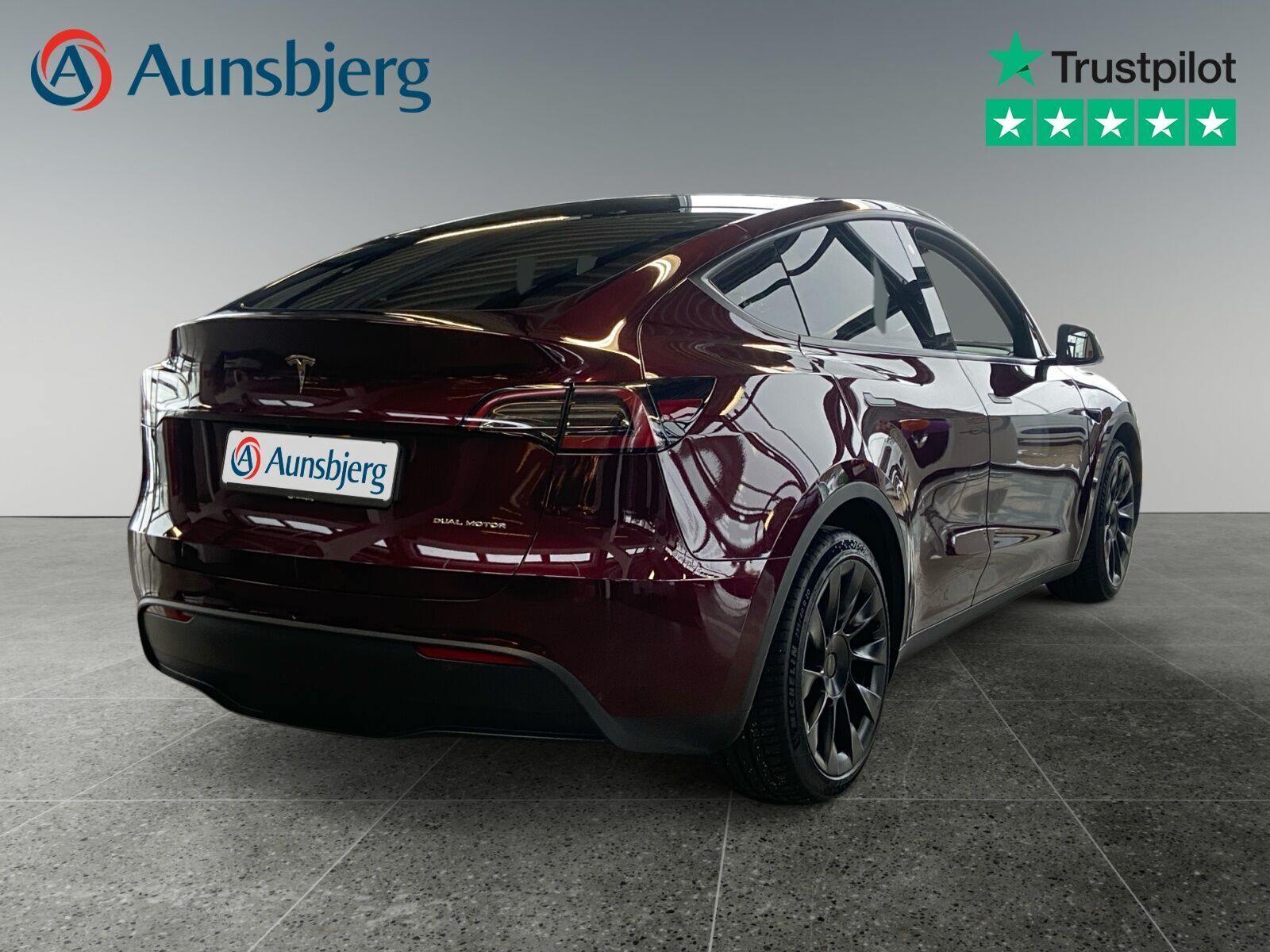 Tesla Model Y Long Range AWD