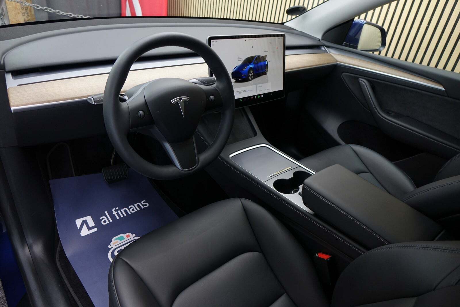 Tesla Model Y Long Range AWD