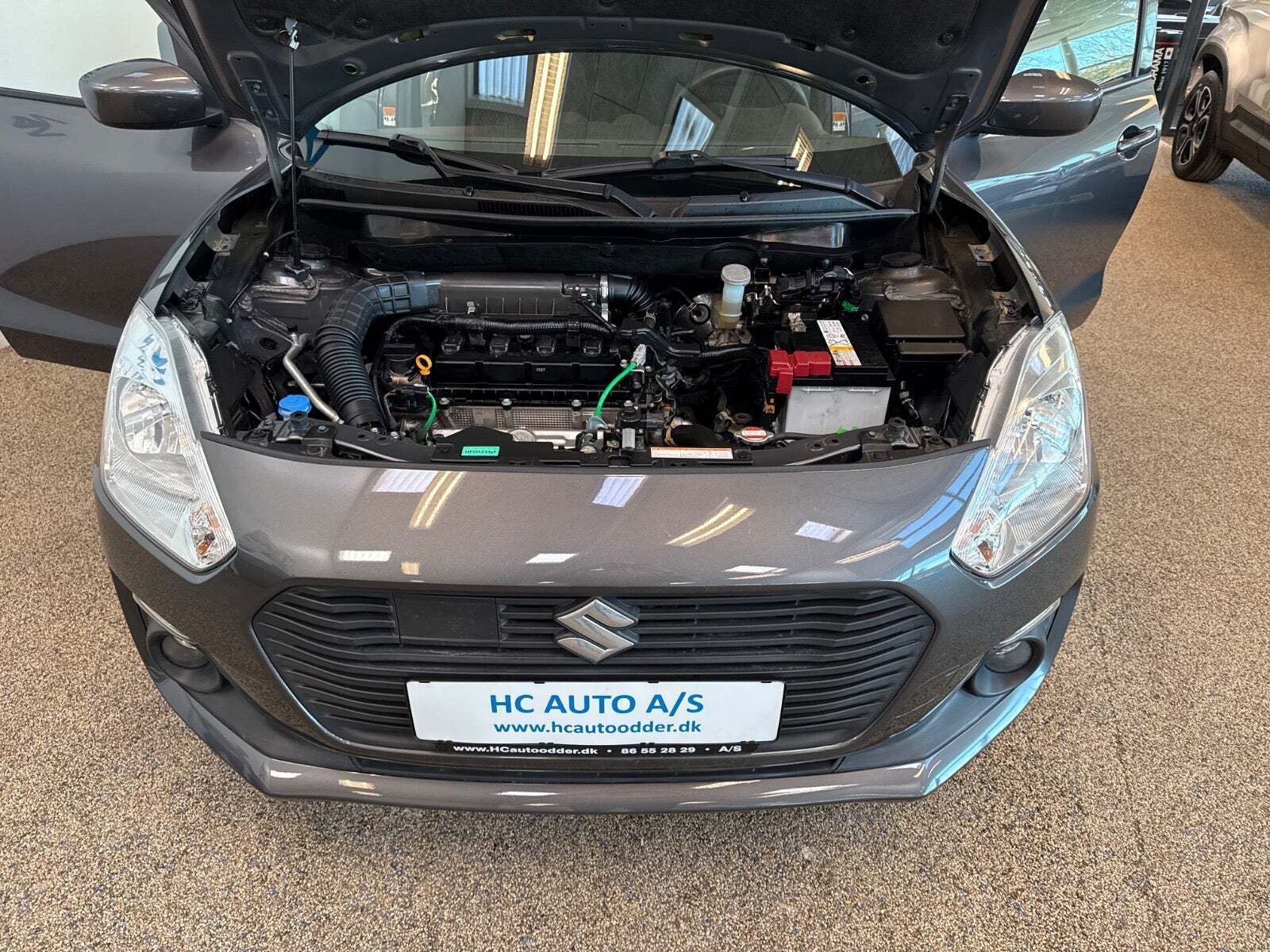 Grå Suzuki Swift fra 2021