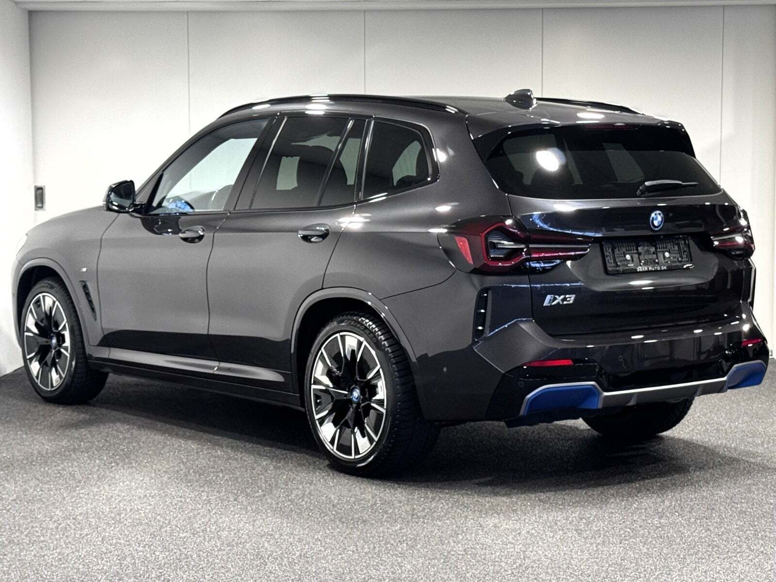 BMW iX3 Charged Plus M-Sport