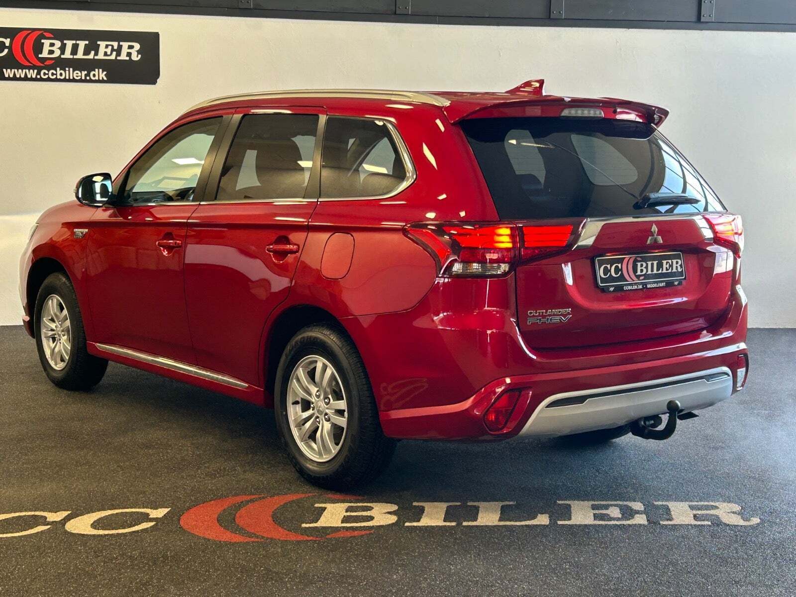 Mitsubishi Outlander 2,4 PHEV Intense CVT 4WD