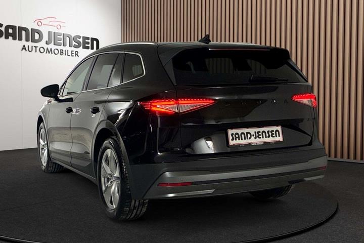Sort Skoda Enyaq fra 2025