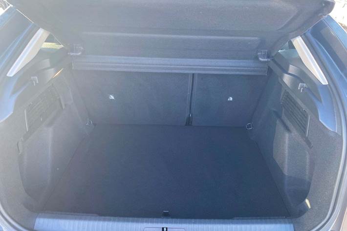 Grå Citroën C4 fra 2023