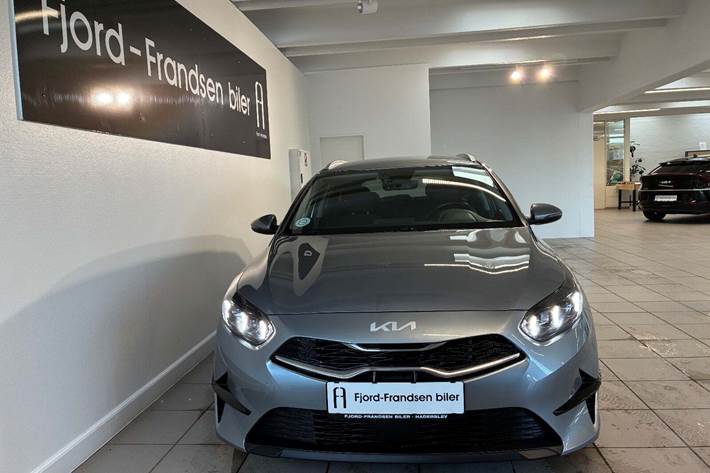 Sølv Kia Ceed fra 2023