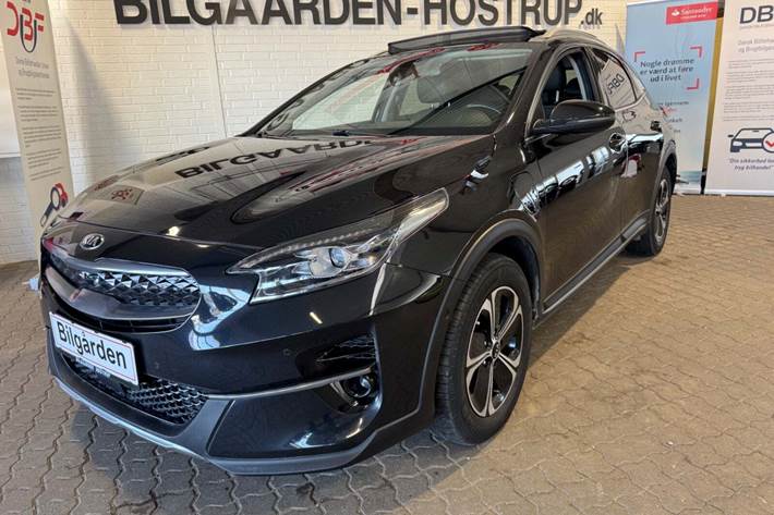 Sort Kia XCeed fra 2021 set udefra