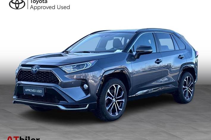 Grå Toyota RAV4 Plug-in fra 2021 set udefra