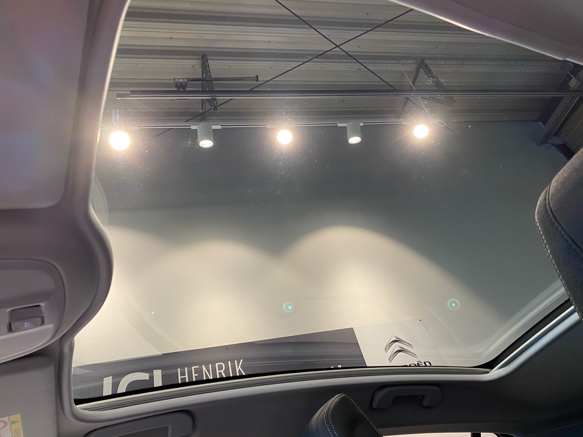 Blå Peugeot 308 fra 2020