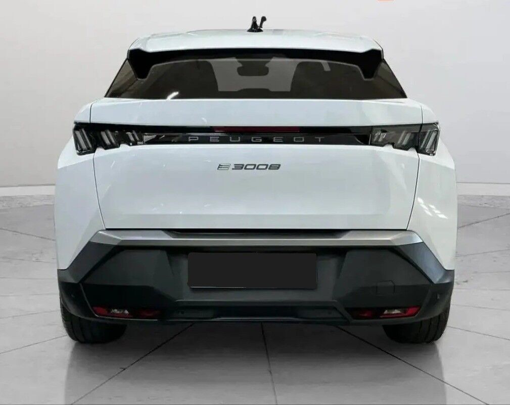 Peugeot e-3008 EL Allure 210HK 5d Aut.