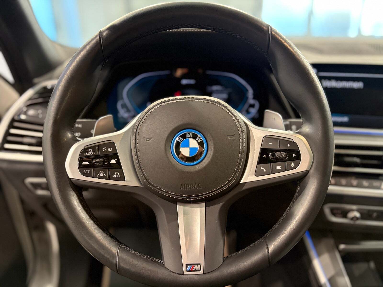 Hvid BMW X5 fra 2022