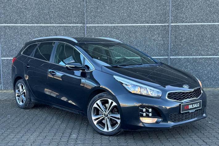Sort Kia Ceed fra 2016 set udefra