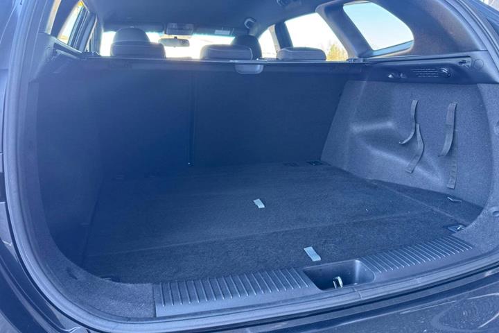 Sort Kia Ceed fra 2016