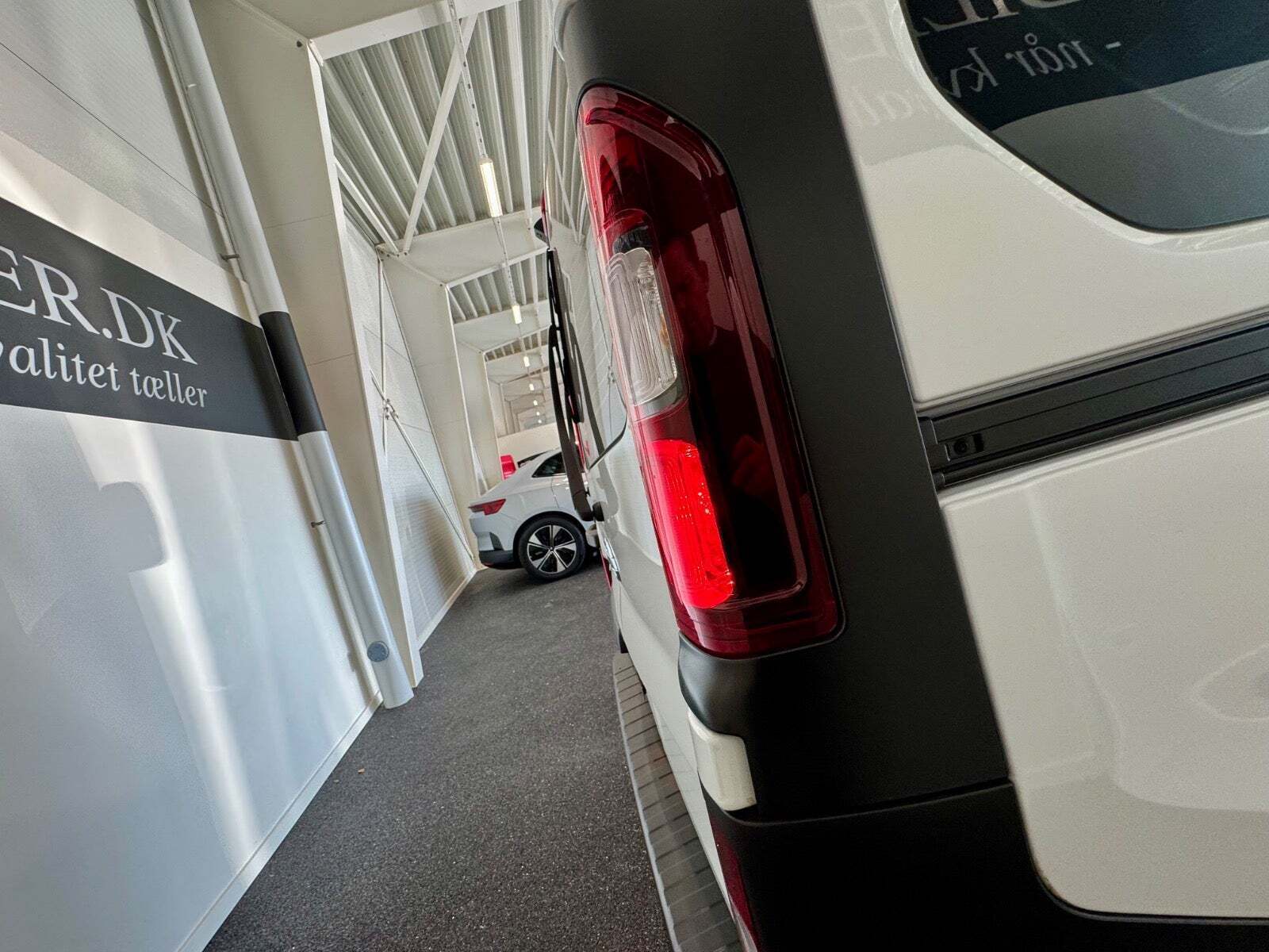 Nissan NV300 2,0 dCi 110 L1H1 Access Combi