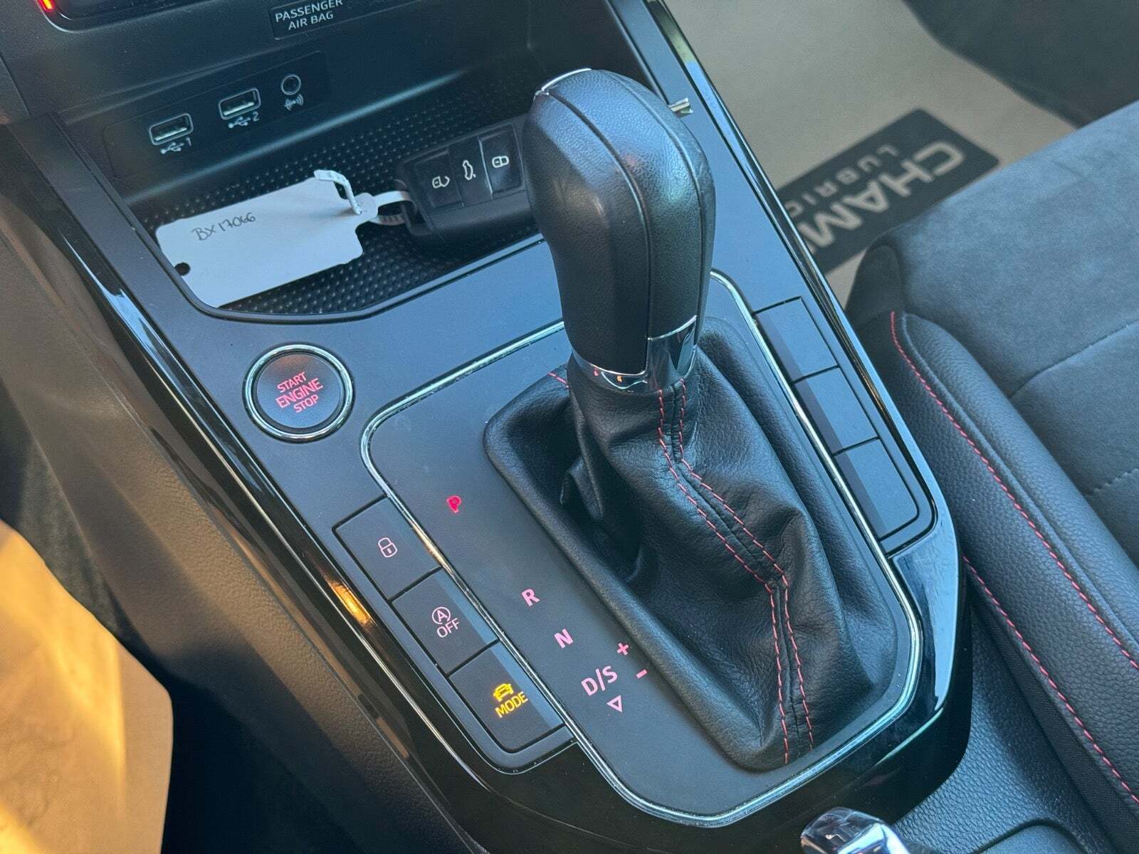 Blå Seat Arona fra 2018