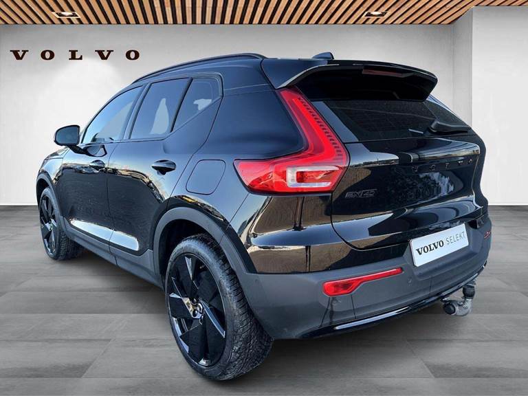 Volvo EX40 Extended Range Black Edition