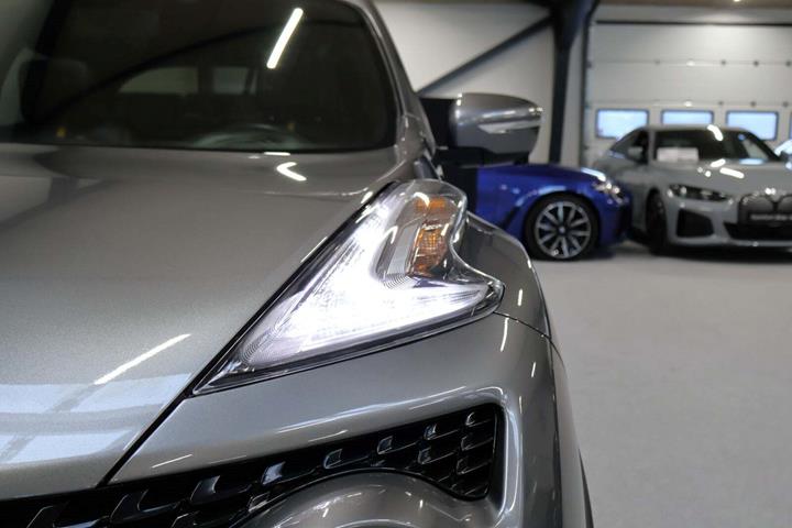 Grå Nissan Juke fra 2011