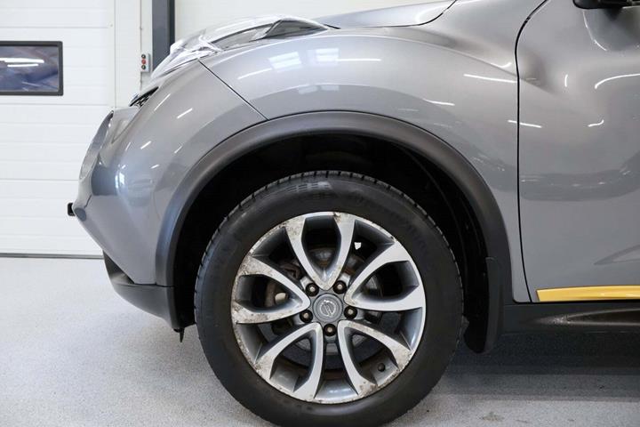 Grå Nissan Juke fra 2011