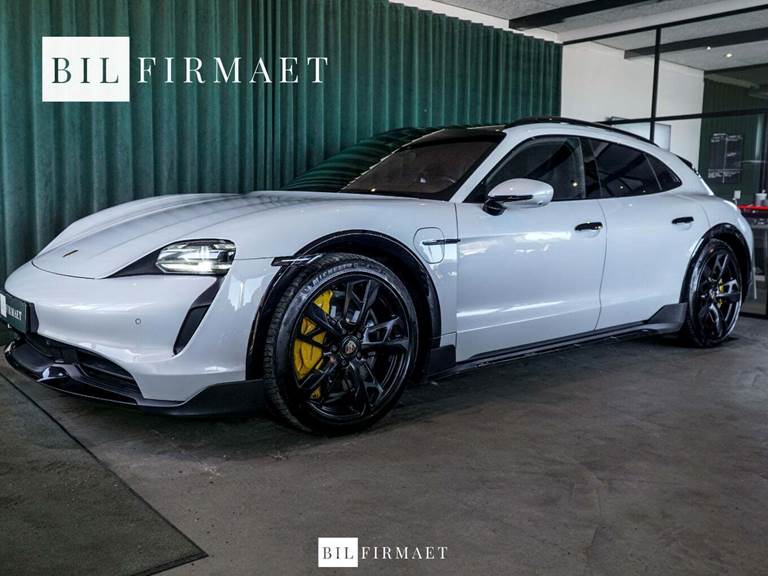 Porsche Taycan Turbo S Performance+ Cross Turismo