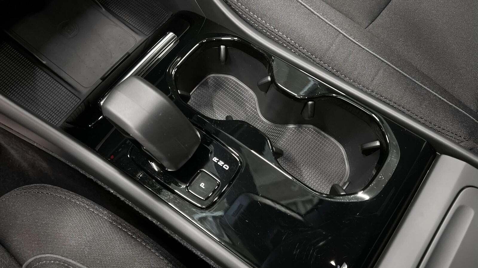 Sort Volvo XC40 fra 2022