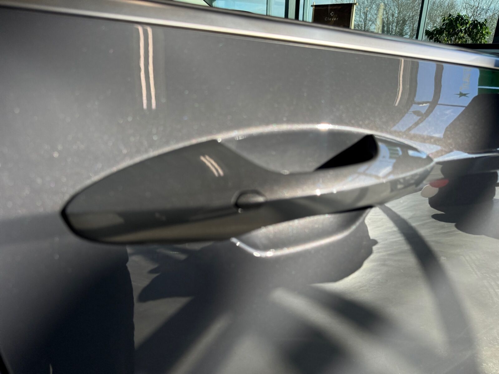Grå Hyundai Kona fra 2025