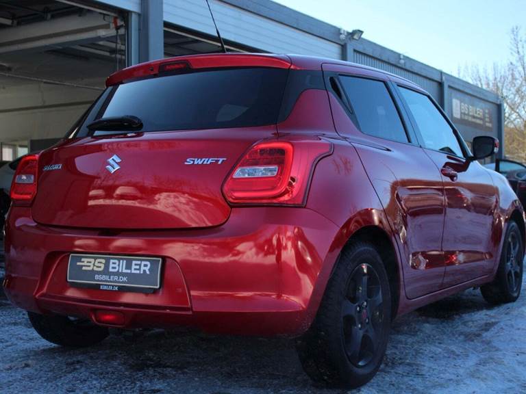 Suzuki Swift 1,2 Dualjet mHybrid Exclusive Gold