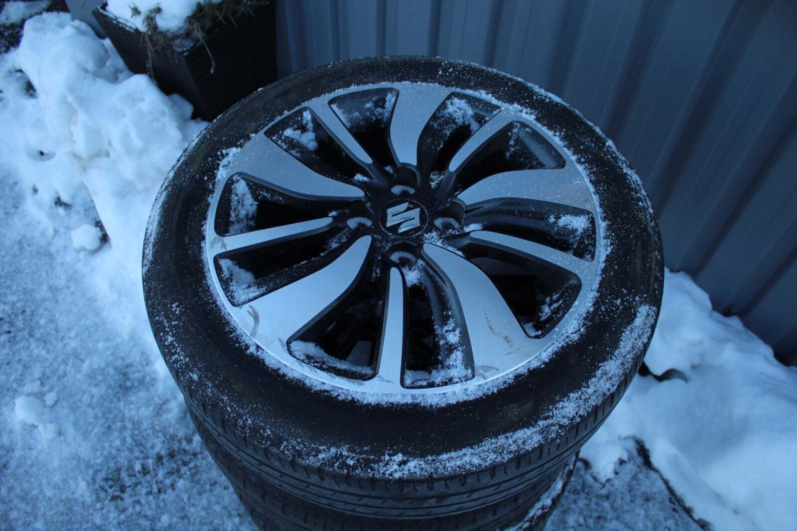 Rød Suzuki Swift fra 2019