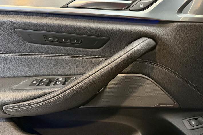 Sort BMW M550d fra 2018