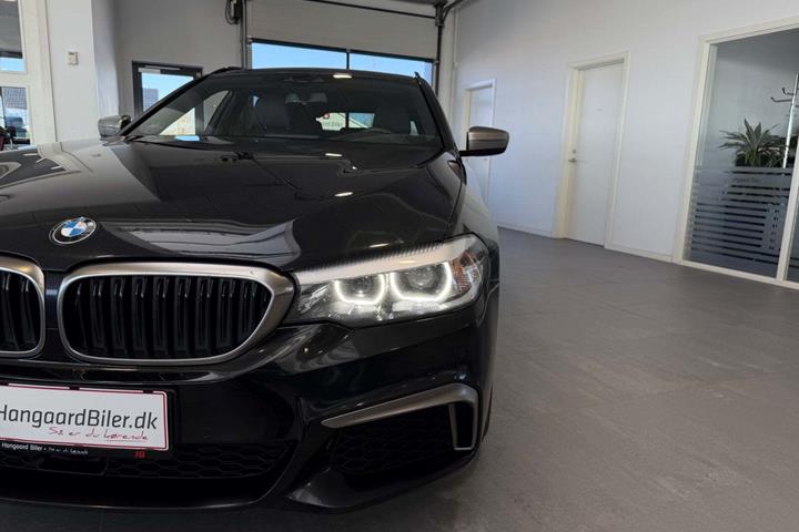 Sort BMW M550d fra 2018