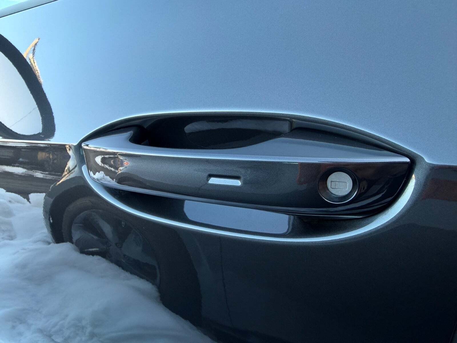 Grå Cupra Born fra 2023