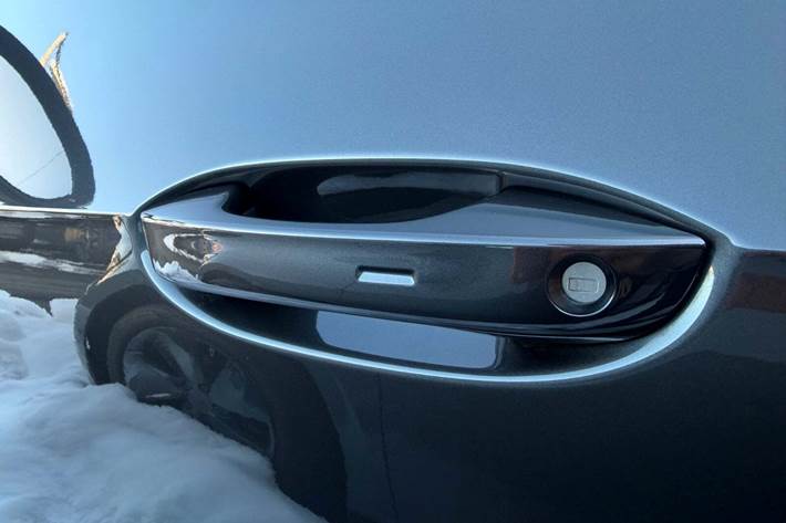 Grå Cupra Born fra 2023