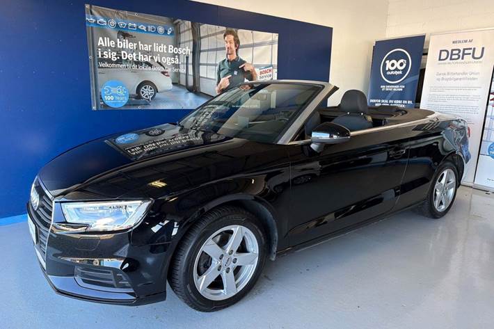 Sort Audi A3 fra 2018 set udefra