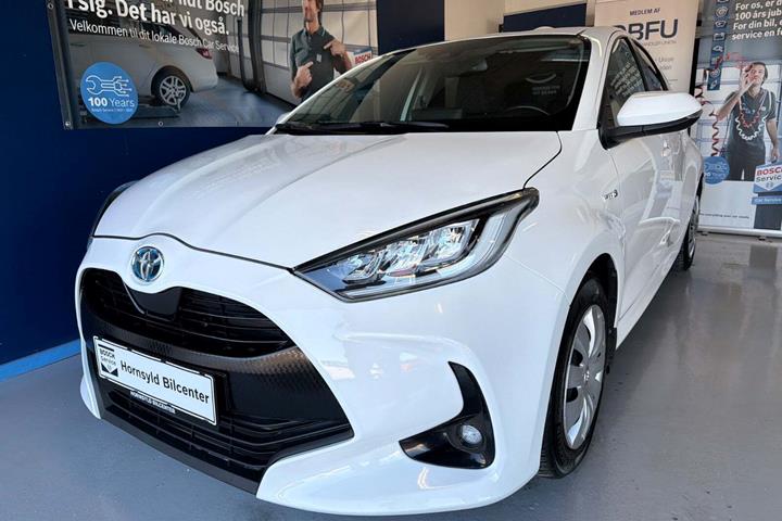 Hvid Toyota Yaris fra 2020