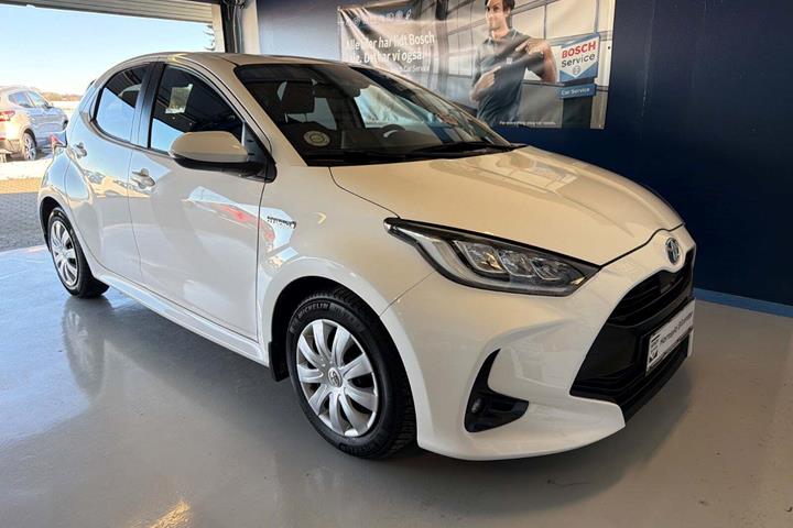 Hvid Toyota Yaris fra 2020