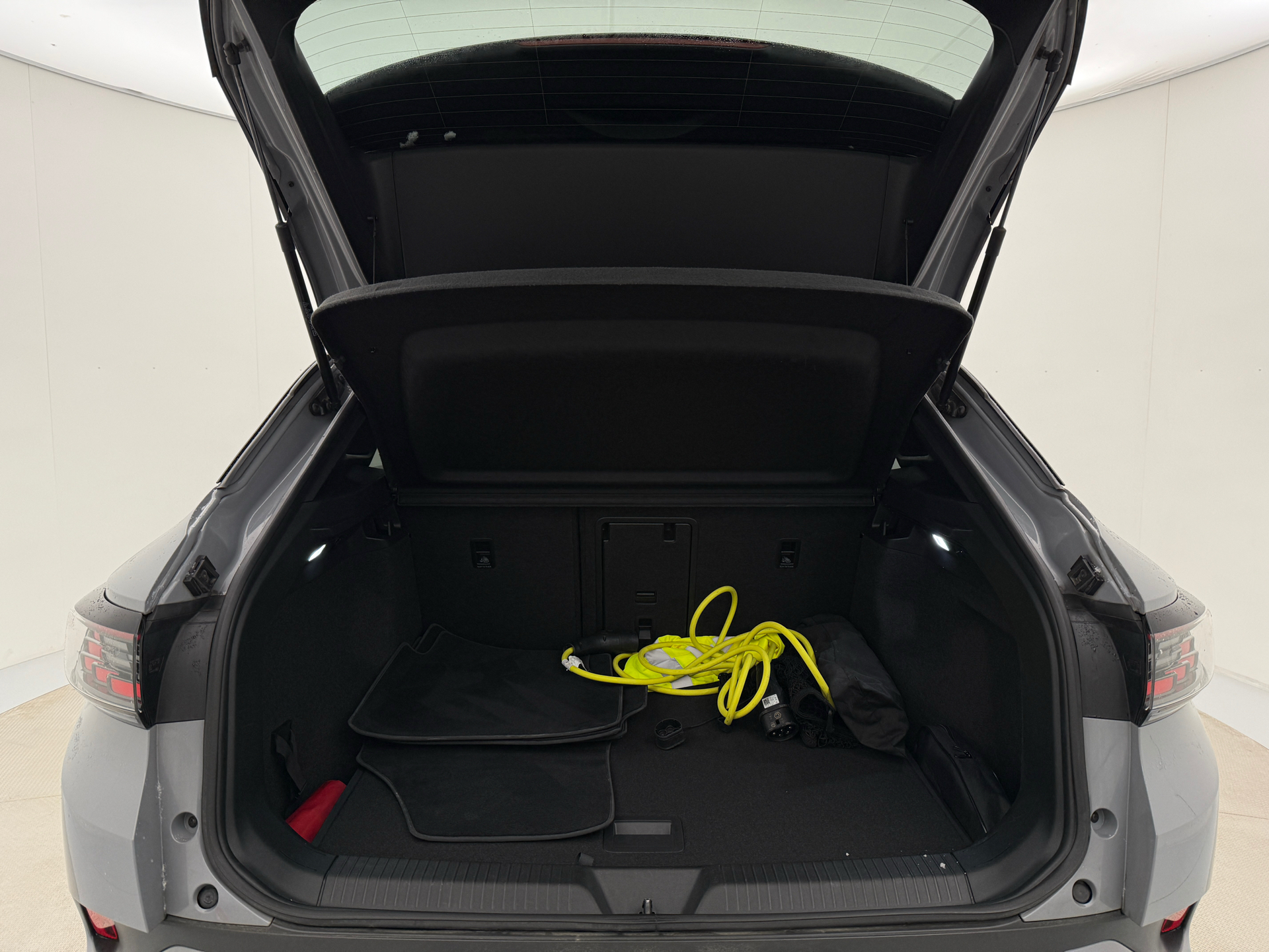 Grå VW ID.4 fra 2023