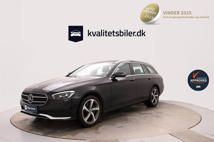 Sort Mercedes E300 e fra 2022 set udefra
