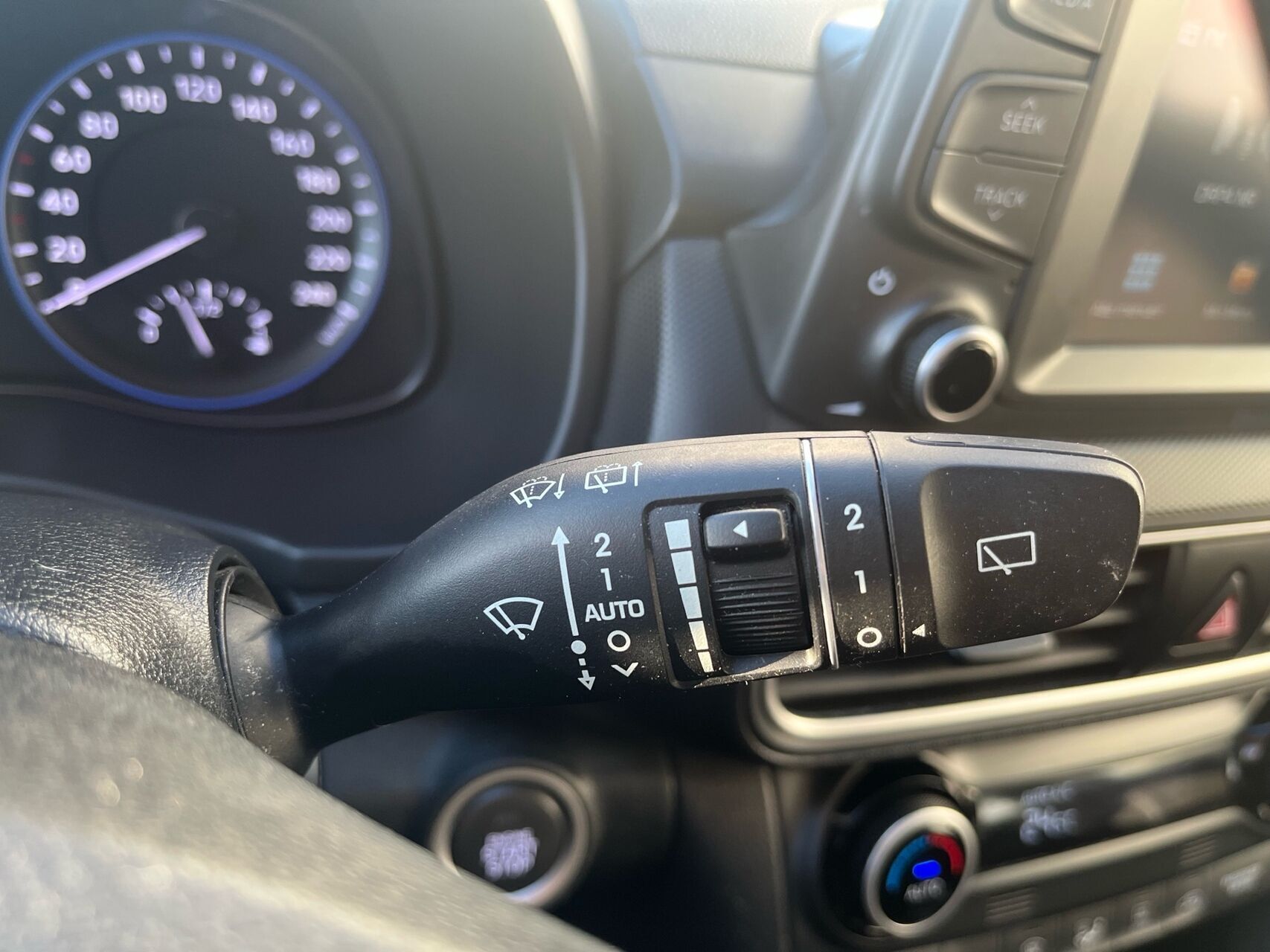 Blå Hyundai Kona fra 2020