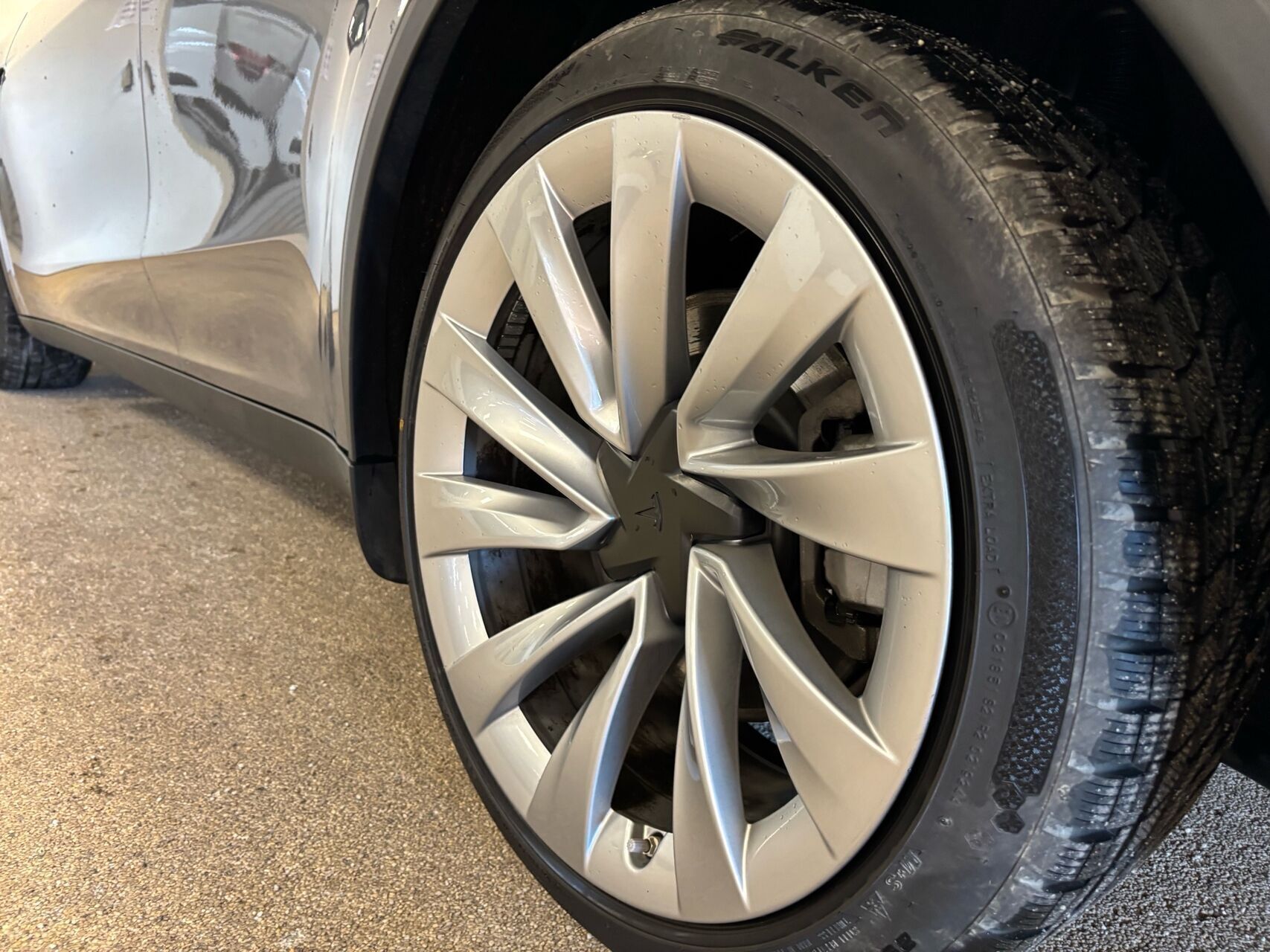 Tesla Model Y EL Long Range RWD 340HK 5d Aut.