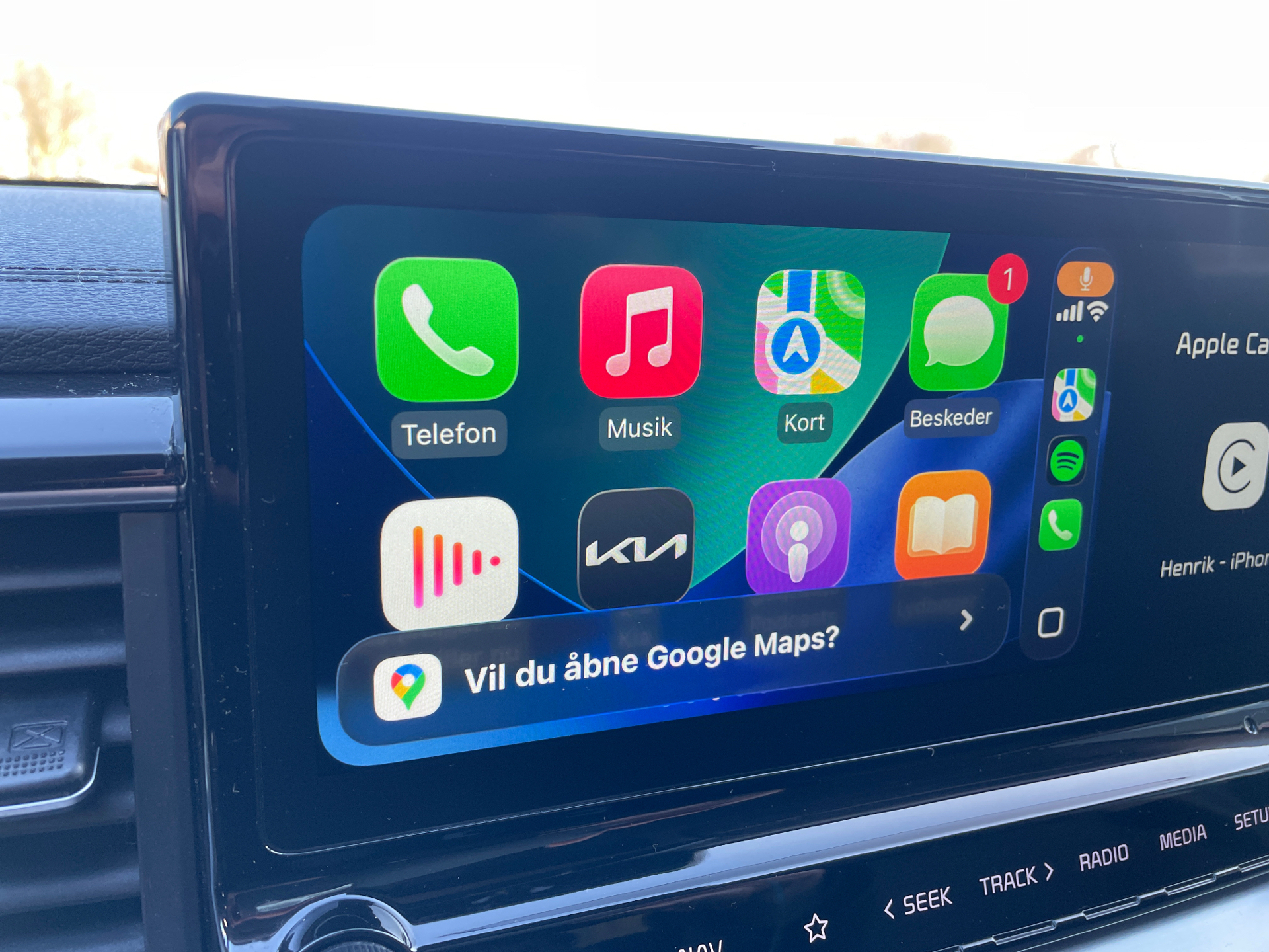 Grå Kia Ceed fra 2020