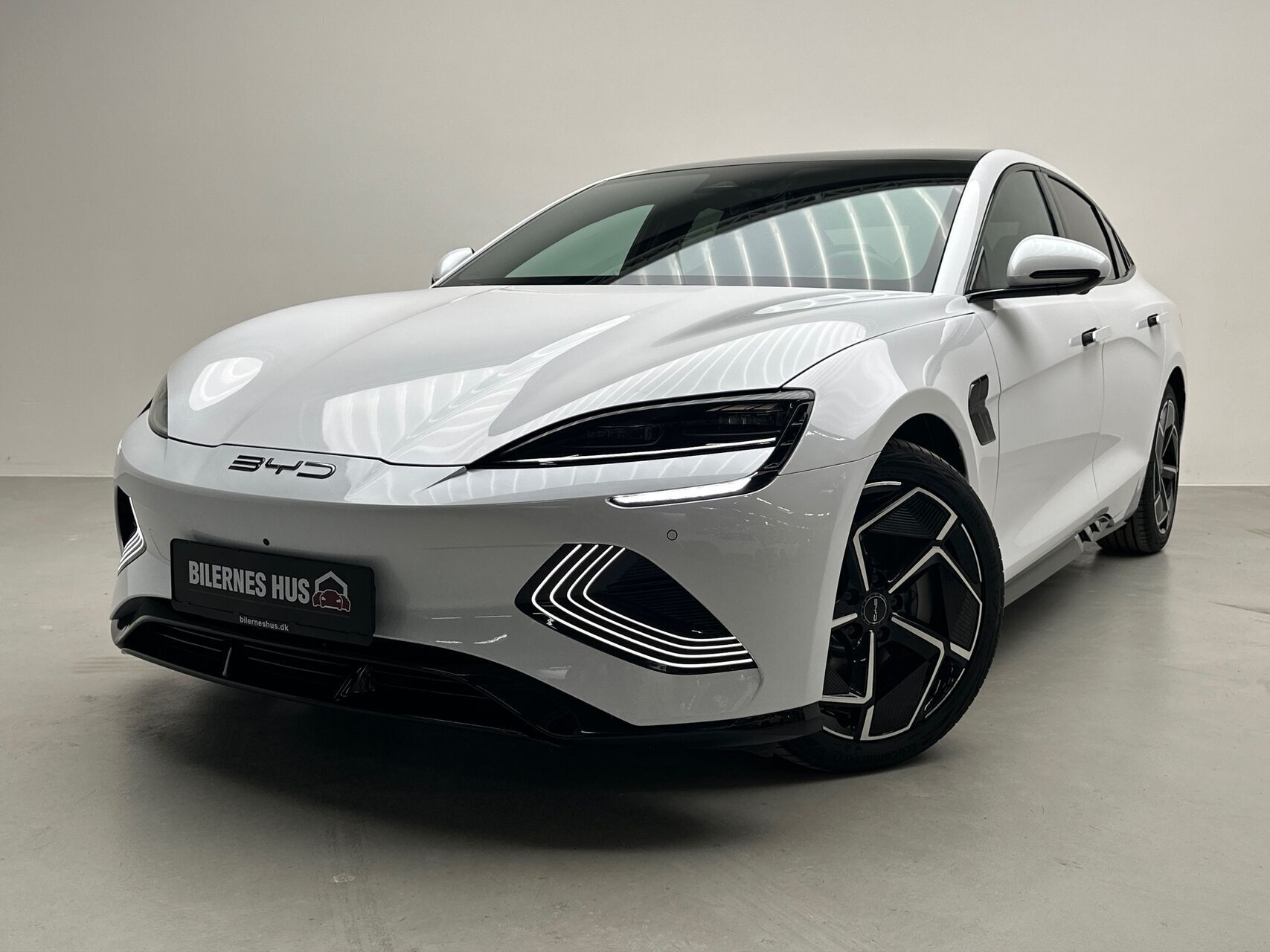 Hvid BYD Seal fra 2024