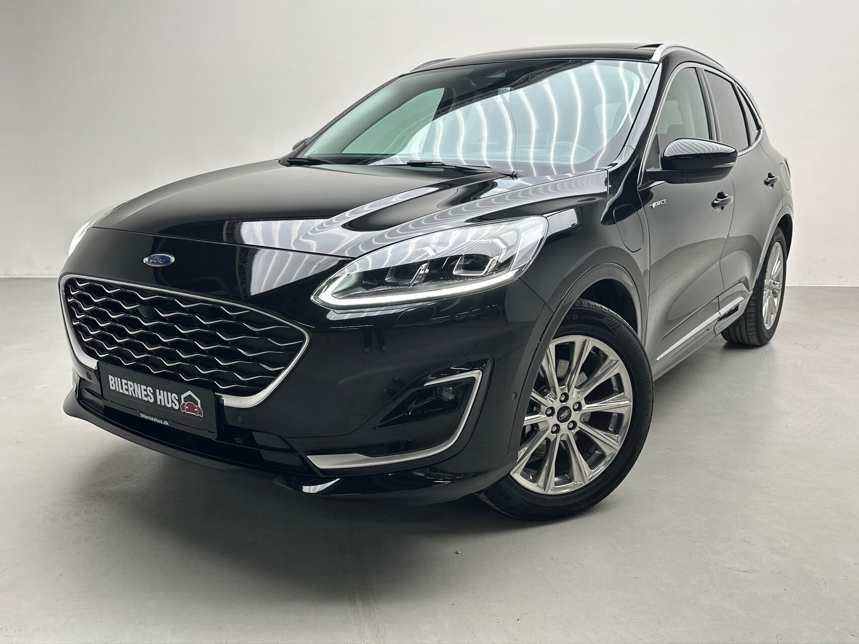 Sort Ford Kuga fra 2020