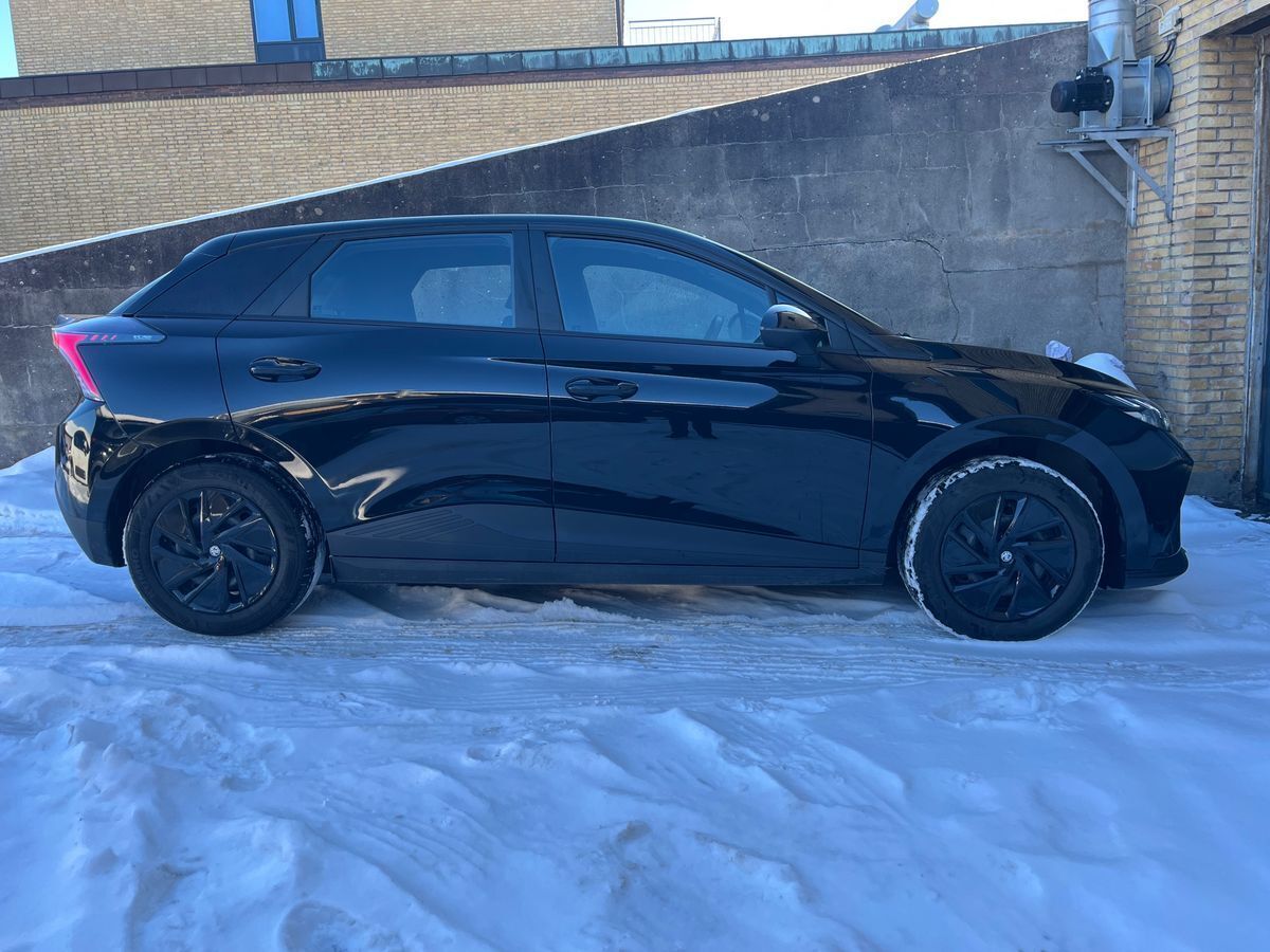 Sort MG MG4 Electric fra 2023