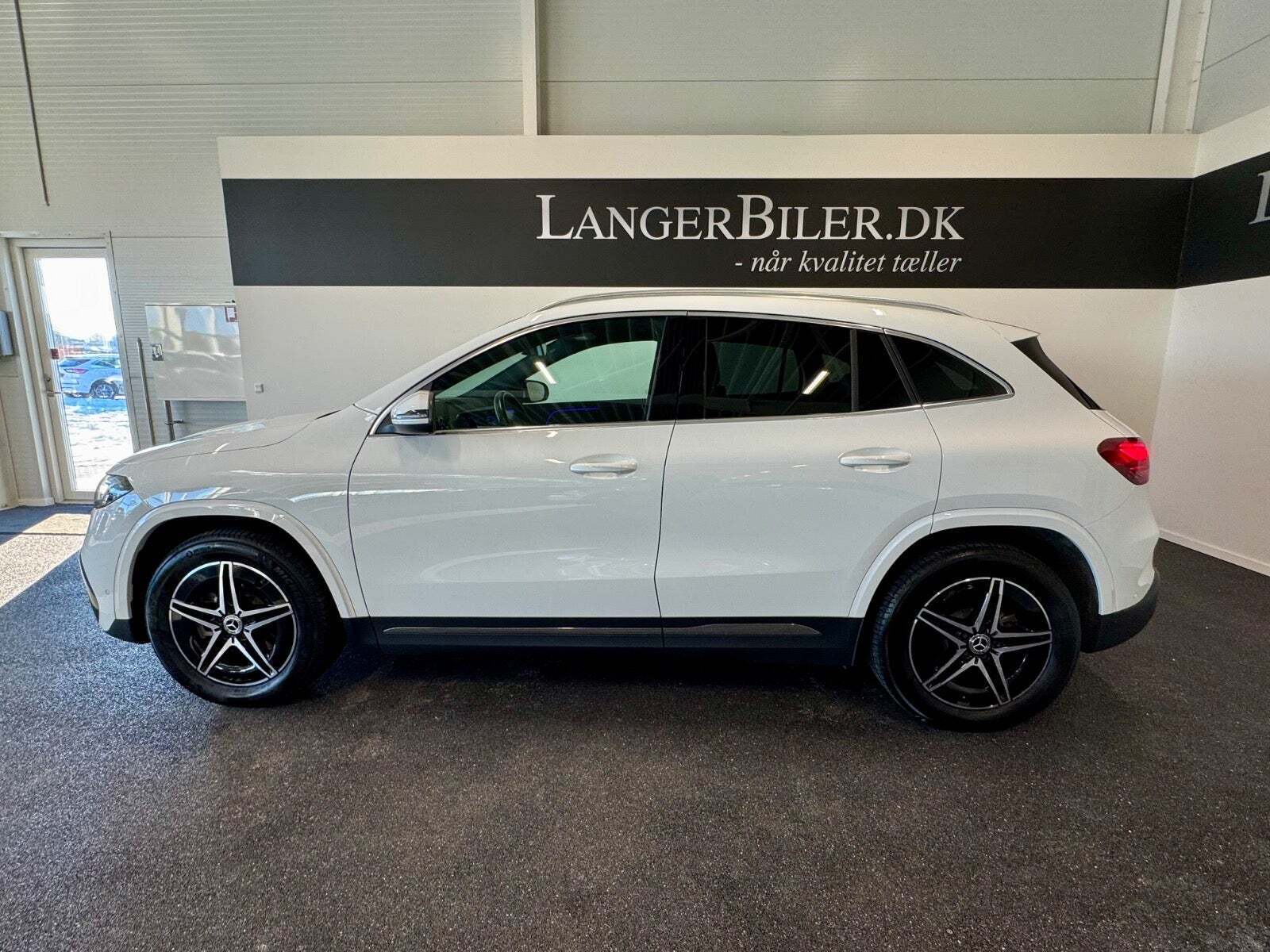 Mercedes EQA300 AMG Line 4Matic