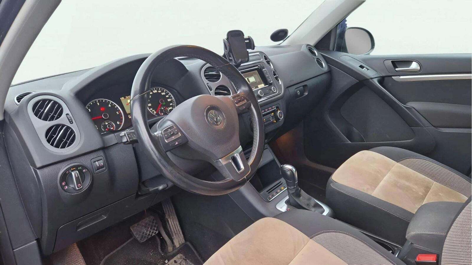 VW Tiguan 2,0 TDi 140 Sport & Style DSG 4Motion