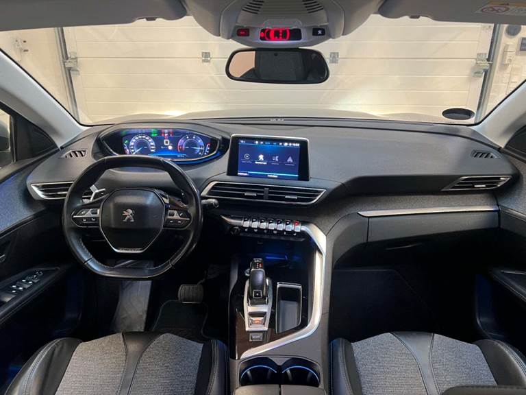Peugeot 3008 1,6 BlueHDi 120 Allure EAT6
