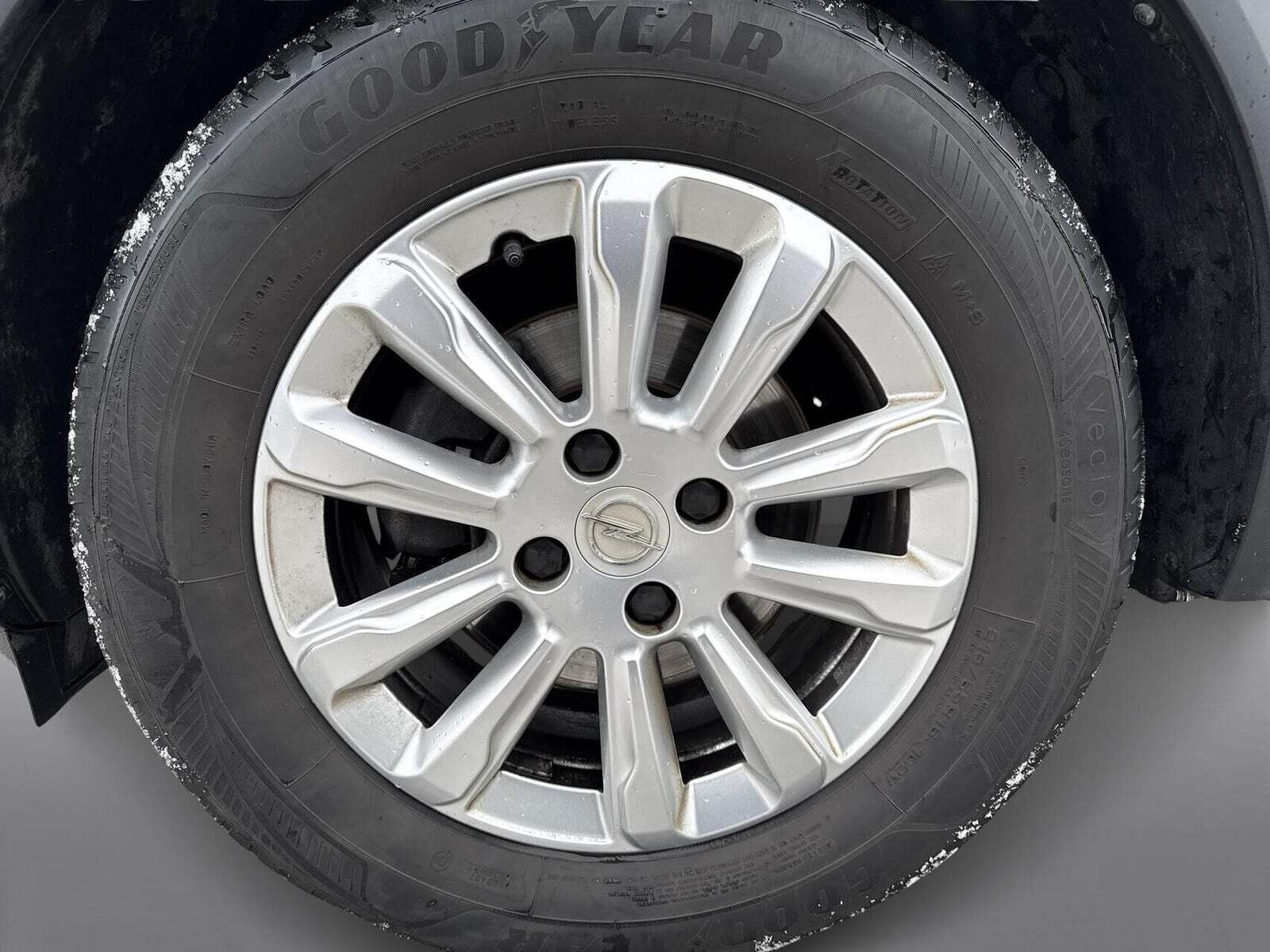 Hvid Opel Mokka fra 2022