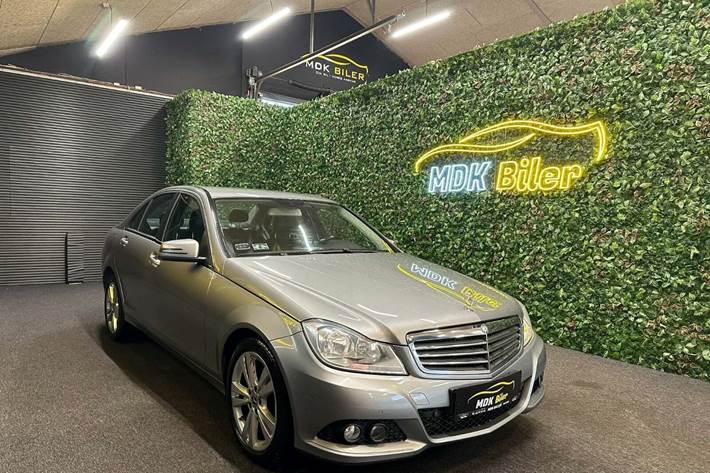 undefined Mercedes C220 fra 2012 set udefra