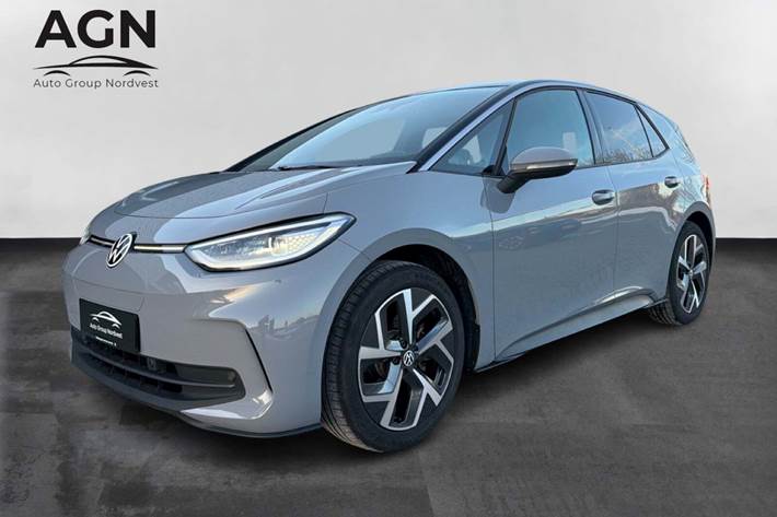 Grå VW ID.3 fra 2023 set udefra