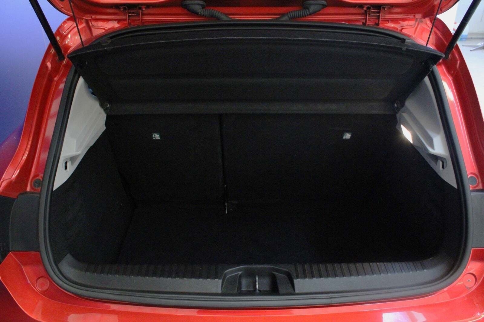 Rød Renault Clio V fra 2020