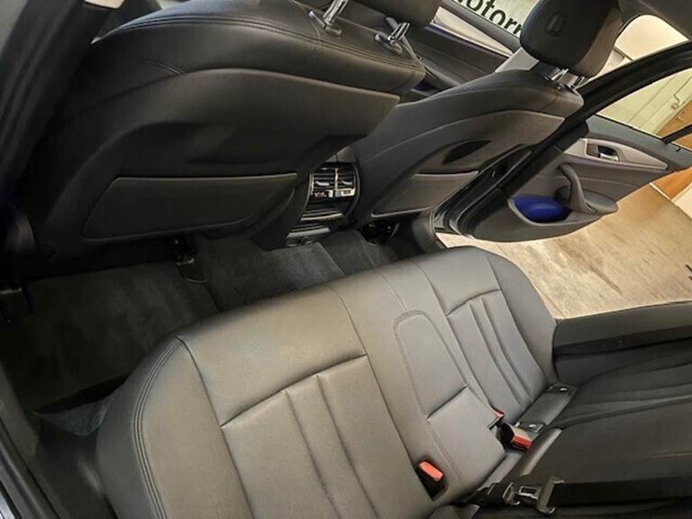 BMW 530d 3,0 530d Sedan Steptronic