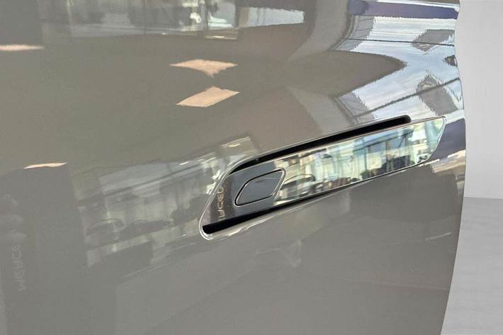 Grå MG Marvel R fra 2022