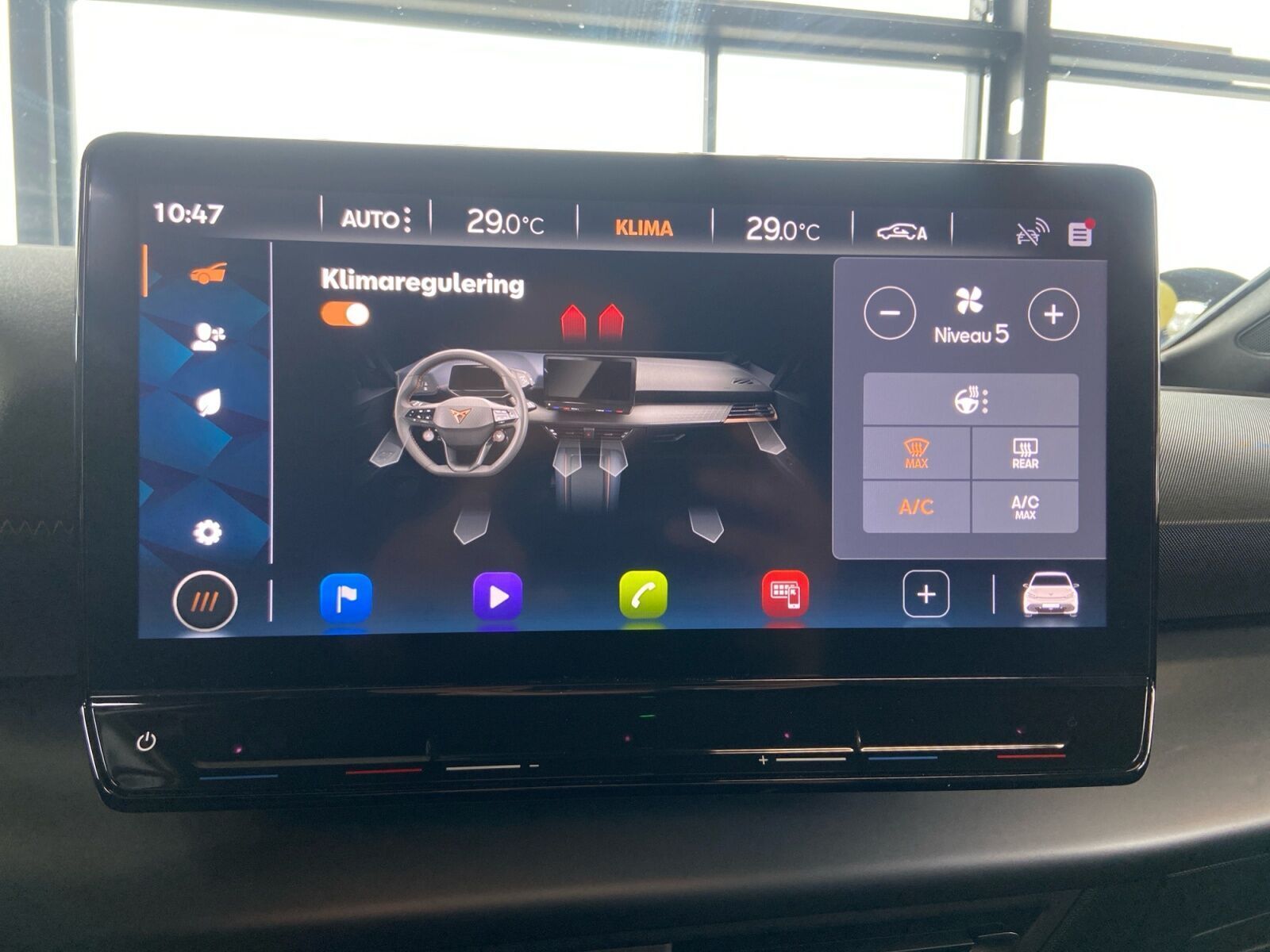 Rød Cupra Born fra 2023